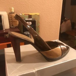 Brown heels in great condition